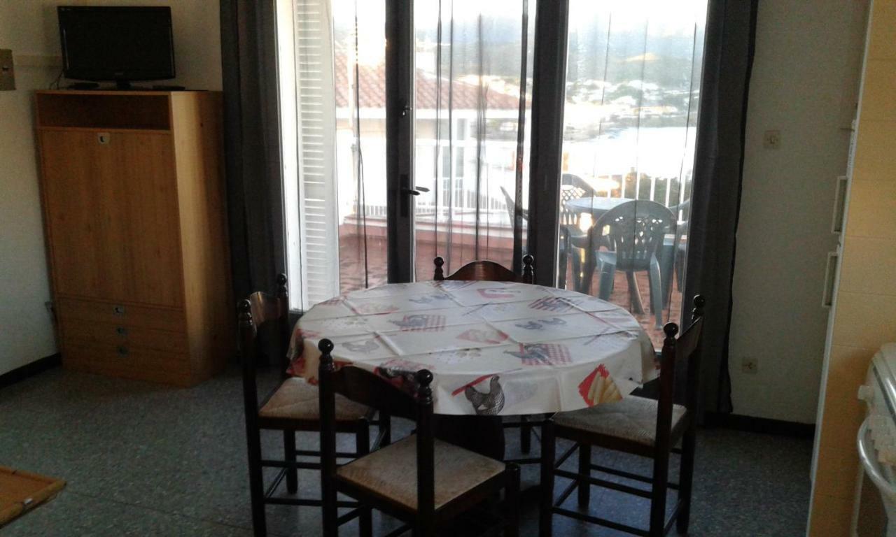 Apartment Espectaculares Vistas Al Mar Atico Y 3 *